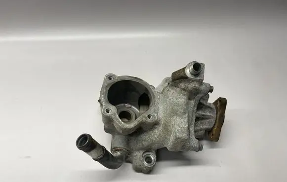 Ford Mustang VI Thermostat housing EJ7E88516DA