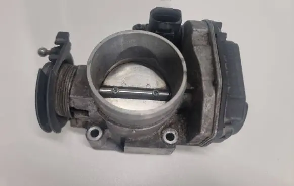 Audi A4 S4 B5 8D Throttle valve 058133063Q 4082372120