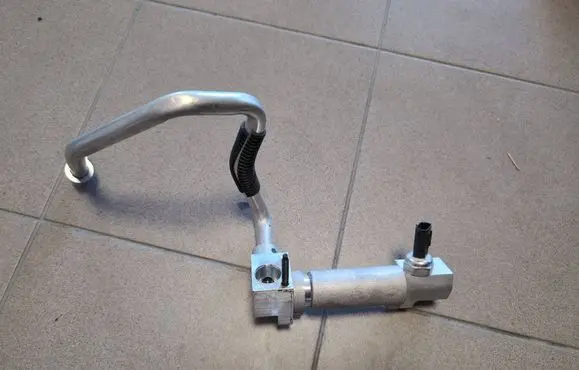 Toyota bZ4X Air conditioning (A/C) expansion valve 4432501140
