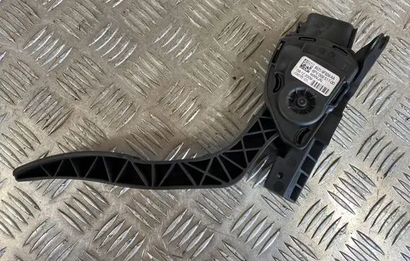 Ford Fiesta Accelerator throttle pedal 8V219F836AA 6PV00951700 C95YE01