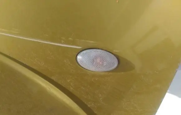 Citroen C3 Front fender indicator light