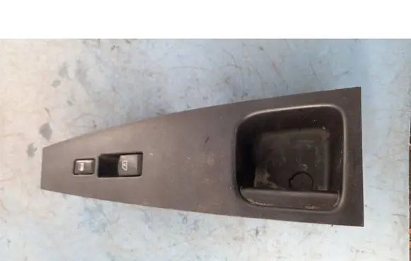 Nissan Quest Electric window control switch 