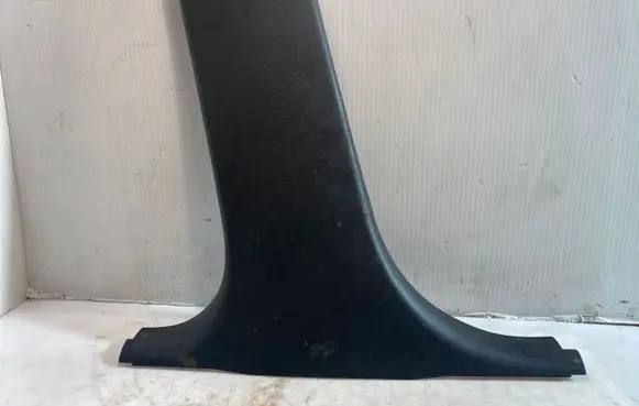 BMW 3 E90 E91 (B) pillar trim (top) 51437058337 52107010
