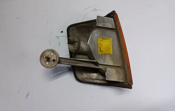 Mercedes-Benz 190 W201 Front indicator light 1305232096