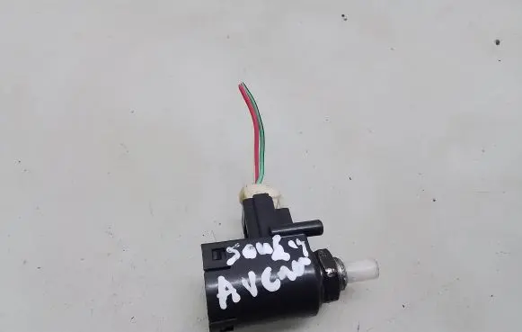 Toyota Avensis T250 Clutch pedal sensor 