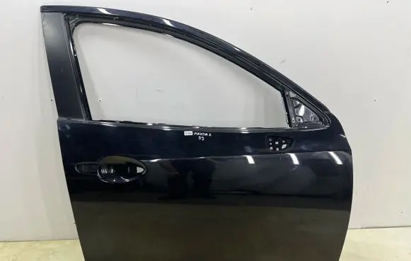 Mazda 2 Front door D09L58010