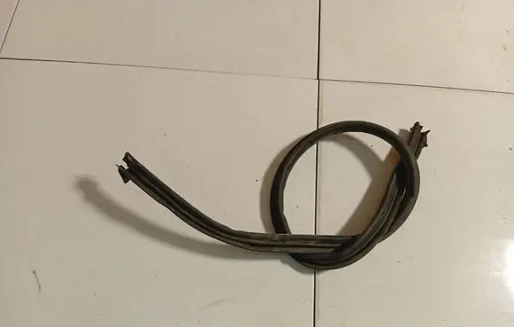 Audi A6 S6 C5 4B Engine compartment rubber