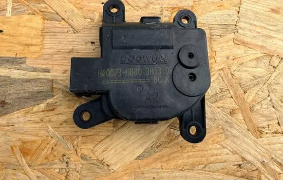 Hyundai i40 Air flap motor/actuator H400730880
