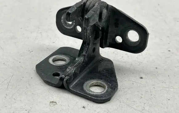 Jeep Grand Cherokee Rear door upper hinge 