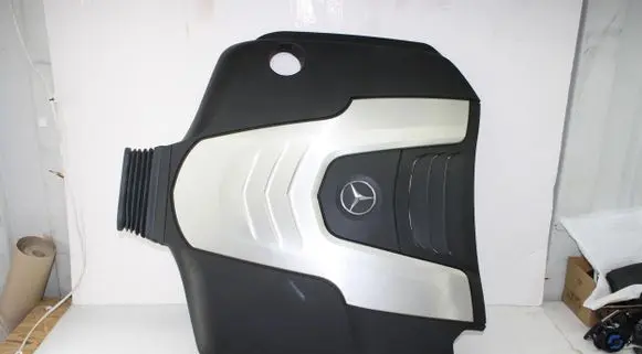 Mercedes-Benz E W213 Engine cover (trim) A6420108309