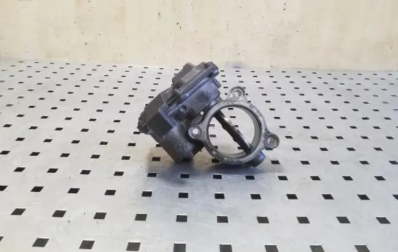 BMW 5 F10 F11 Throttle valve 13547810752 7810752
