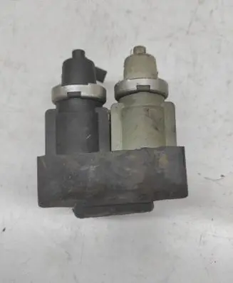 Audi A6 S6 C5 4B Turbo solenoid valve 059906629 PX0425223