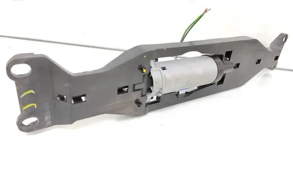 BMW X5 E70 Seat adjustment motor 0130002613 040212F 1214101