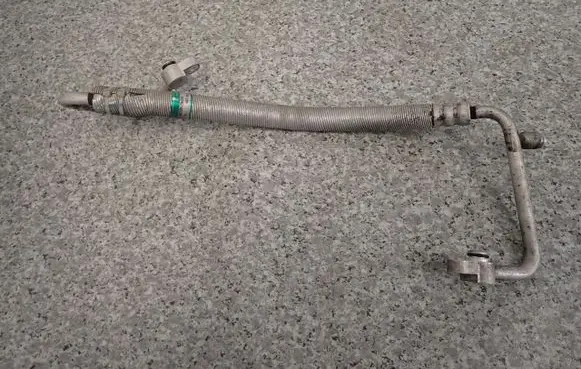Suzuki SX4 Air conditioning (A/C) pipe/hose 9572079K00