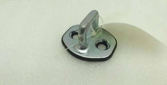 KIA Sportage Front door lock loop/hook striker 