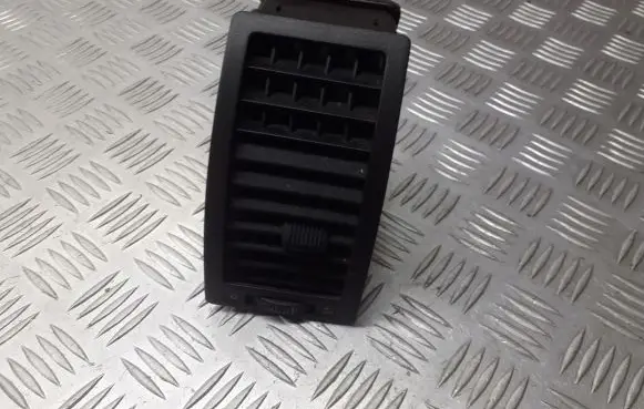 Volkswagen Polo IV 9N3 Dashboard side air vent grill/cover trim 6Q0819703