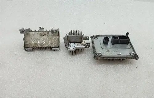 Mercedes-Benz C W205 Headlight ballast module Xenon A2059004230
