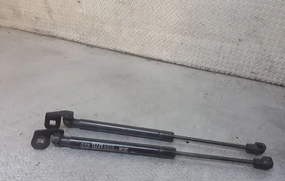 Chevrolet Captiva Rear window strut damper 
