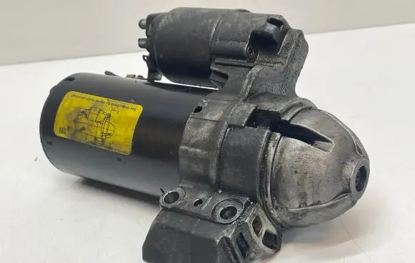BMW 5 E60 E61 Starter motor 0001115069 124236 20080917