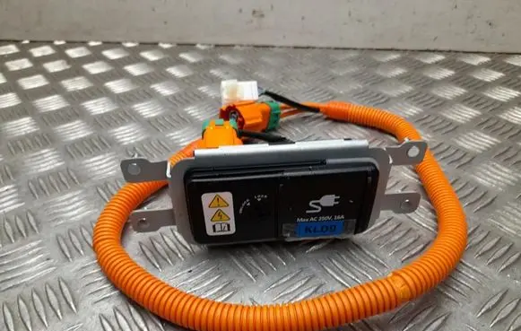 Hyundai IONIQ 6 USB socket connector 95190KLZD0