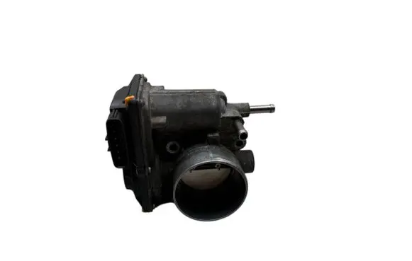 Toyota Auris E180 Throttle valve 2203037050 220300T050 2L1701469