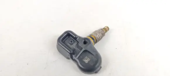 Lexus CT 200H Tire pressure sensor E11035437