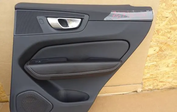 Volvo XC60 Rear door card panel trim