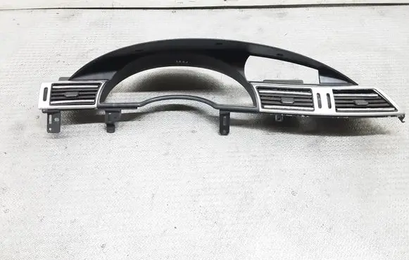 Chrysler Pacifica Dashboard trim F1014B2021