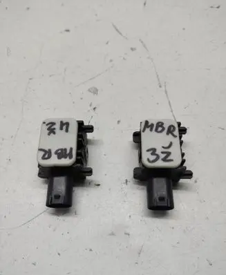Mercedes-Benz R W251 Airbag deployment crash/impact sensor 0038202826 220705 401801