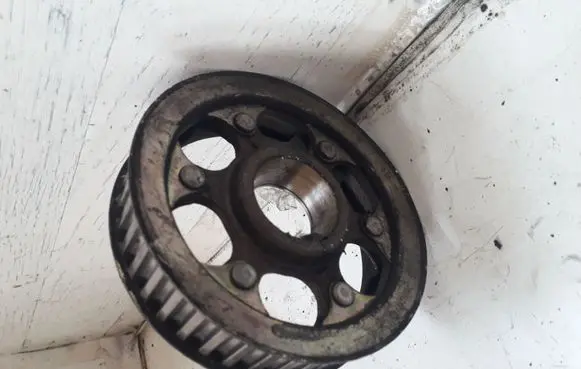 Toyota Avensis T220 Crankshaft gear 