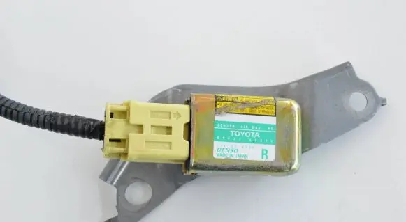 Lexus RX 450H Airbag deployment crash/impact sensor 8983348010