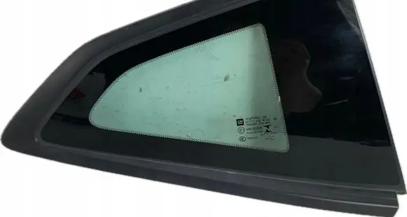 Chevrolet Camaro Rear side window 213123E112S