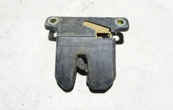 Audi A6 S6 C5 4B Tailgate/trunk/boot lock/catch/latch 4B5827505B