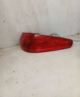 Peugeot 607 Rear/tail lights 2543D