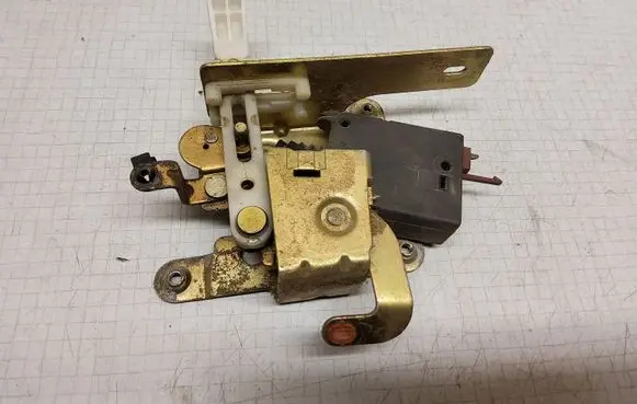Citroen Berlingo Central locking motor 