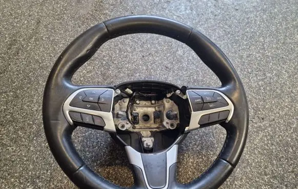 Chrysler 200 Steering wheel