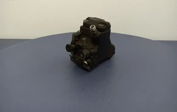 Opel Corsa D Fuel injection high pressure pump 55198933