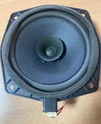 Mitsubishi Lancer Front door speaker EAS16P643A6 MR3068 04D16C1C