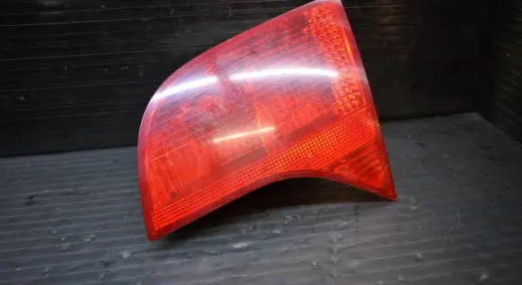 Audi A4 S4 B7 8E 8H Tailgate rear/tail lights 8E9945094