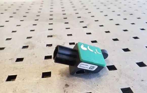 Volkswagen Tiguan Airbag deployment crash/impact sensor 5N0959351B