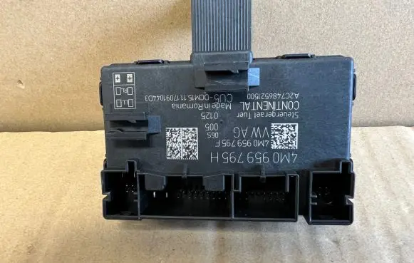 Audi A4 S4 B9 Door control unit/module 4M0959795F 4M0959795H