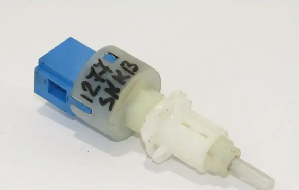 Clutch pedal sensor