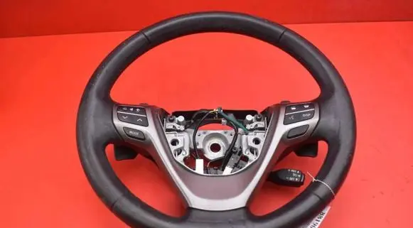 Toyota Avensis T270 Steering wheel 45100-05680