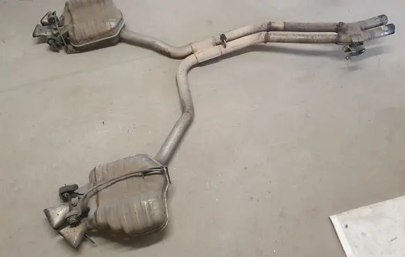 Muffler/silencer