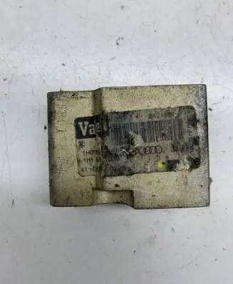 Air conditioning (A/C) expansion valve