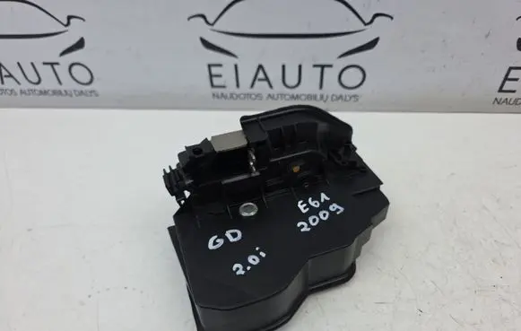 BMW 5 E60 E61 Rear door lock 7202148