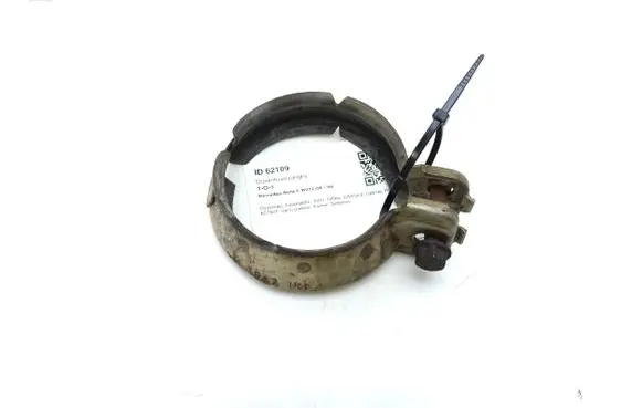 Mercedes-Benz E W212 Muffler pipe connector clamp A0009958902