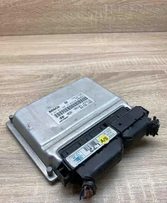 Suzuki Grand Vitara I Engine control unit/module ECU 3910127715 0281011807 WITHPLUG