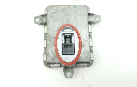 Jeep Cherokee Headlight ballast module Xenon 130732947900