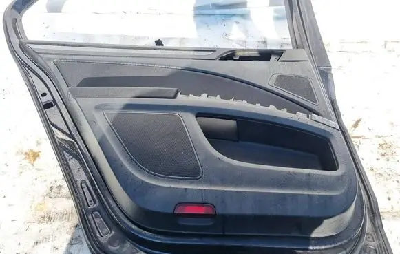 Skoda Superb B6 (3T) Rear door card panel trim